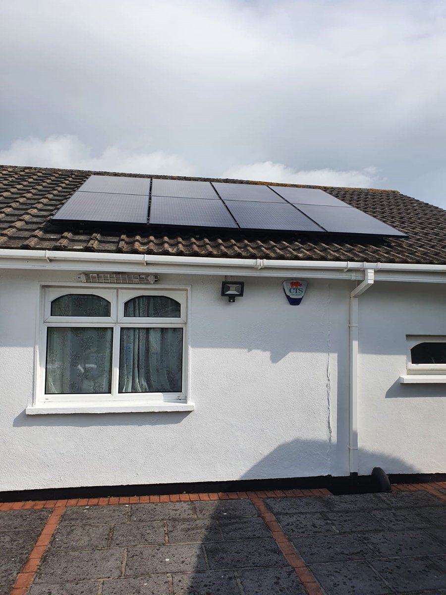 CleanEnergyIrl's tweet photo. One of our recent projects - a 2.56 kWp roof mounted Solar PV system (without battery) in Waterford for their common electricity appliances!🍃 
Solar PV modules ☀️
#cleanenergyfuture #greenenergy #cleanenergyireland #solarpowered #solarpvsystem #solarpanelsystem #ireland https://t.co/ER8PiKyGVs