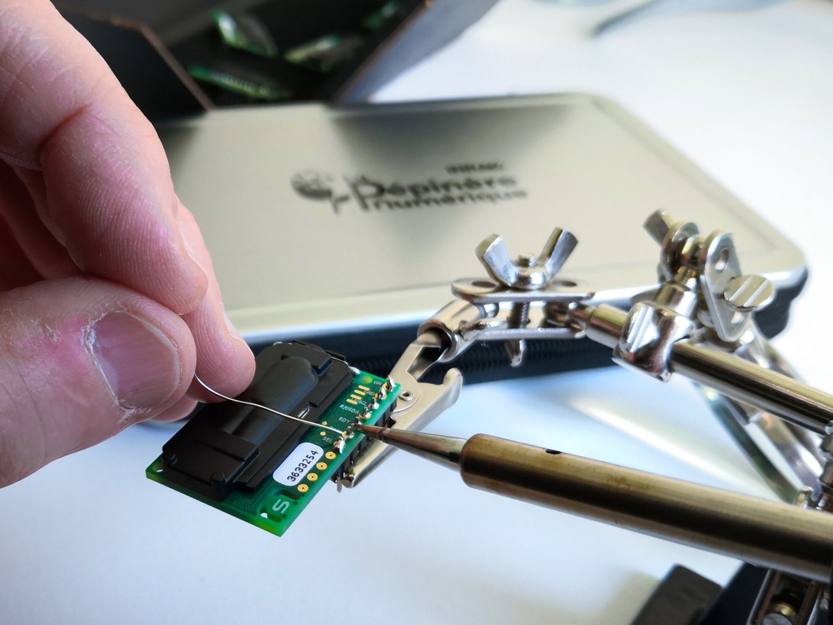 DarkCyp's tweet image. Les #composants #électroniques sont arrivés !
Avec l&apos;unité @INRAE_MaIAGE et la #PepiniereNumeriqueINRAE, nous nous lançons dans l&apos;aventure des #détecteurs de #CO2 comme aide à la prévention #COVID19.