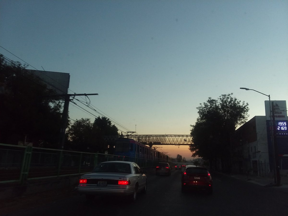 vinymodee's tweet photo. 28 de Abril del 2021
@goliveros @r101ck #REAL101 @Rock101_Gdl
Vialidades del AMG hoy Miércoles 28 de Abril del 2021 https://t.co/7auw3Axw92