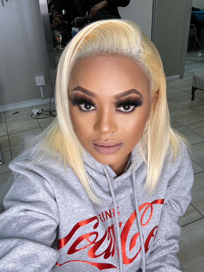 FlutterByLKG's tweet photo. Looking to make a statement? Say no more! Our Lufuno lash is exactly what you need. A perfect mix of drama and conservative/poise for a girls night out. @leratokganyago rocking it effortlessly 👌🏽
#FlutterByLKG
#FlutterQueen https://t.co/D8LnOc9sng