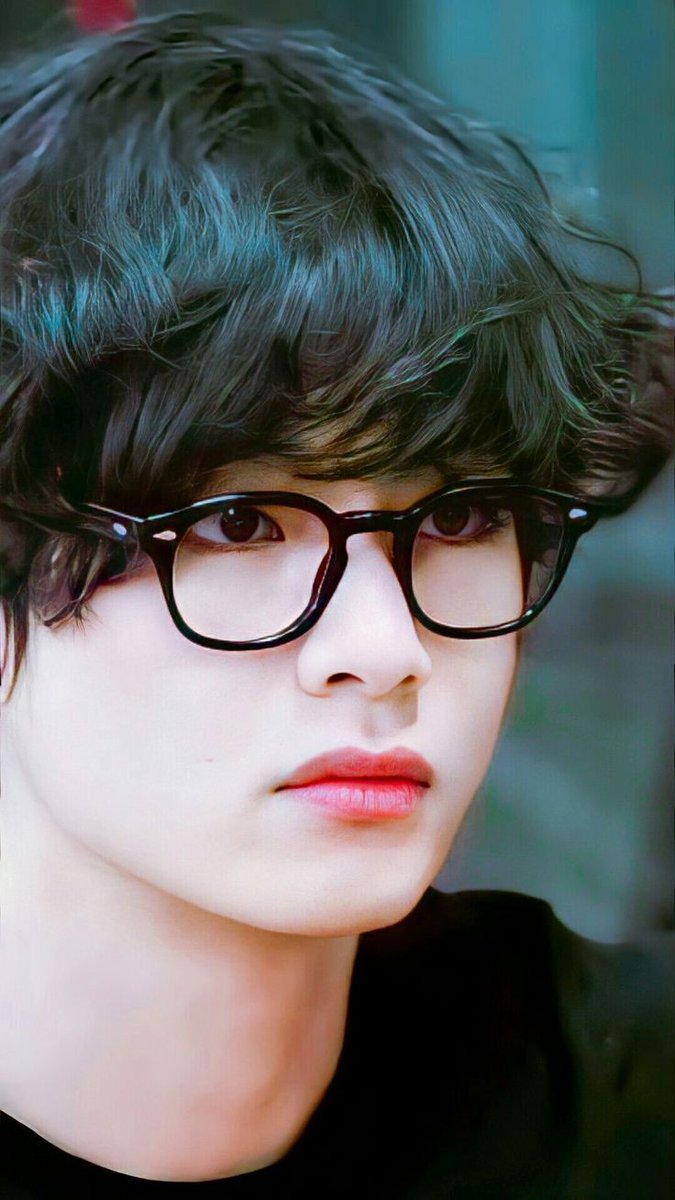 "Don& #39;t be trapped in someone else& #39;s dream"           ~ KIM TAEHYUNG.