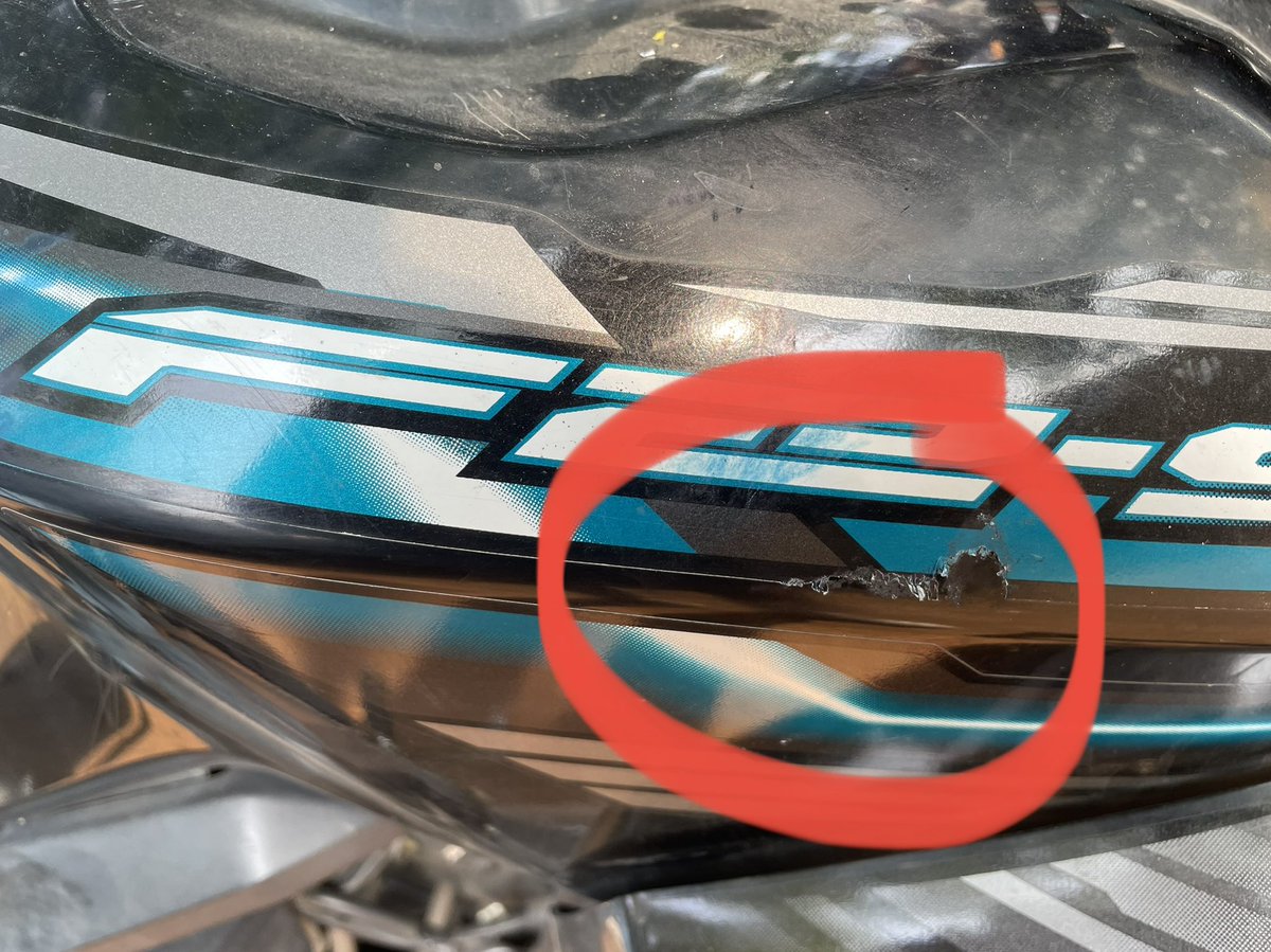 RameshGennur1's tweet photo. Hello Railways,

Yesterday I parcelled my bike from Bangalore to Bijapur (PRR - 1005085953). When I received my bike today at Bijapur, fuel tank and C clamp is totally damaged.
Very disappointed with the service, No officers are considering,
Please help! 
@SWRRLY @RailwaySeva https://t.co/28zrbnghPM