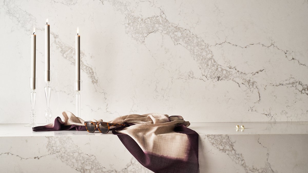 A signature surface in #Caesarstone's #CSWhitelight Collection is 5031 Statuario Maximus, a favourite amongst designers, influencers + homeowners for its embodiment of classical elegance

Discover the Whitelight Collection: info.caesarstone.co.uk/whitelight-sho…

#kitchendesign #interiordesign