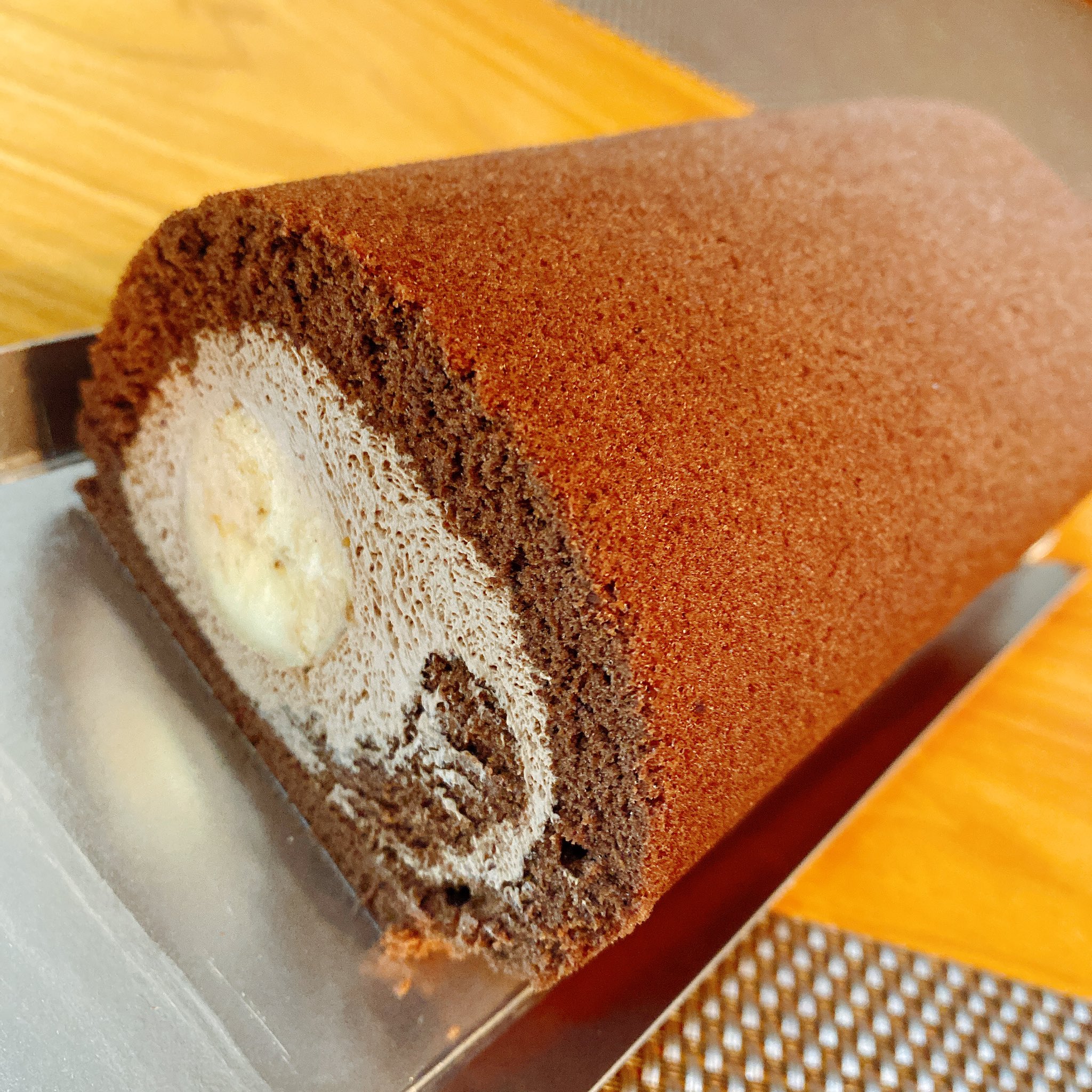Kbc 荻窪店限定のチョコバナナロールは美味 千疋屋にハズレなし 千疋屋 ロールケーキ バナナ T Co Huqyvvxdjv Twitter