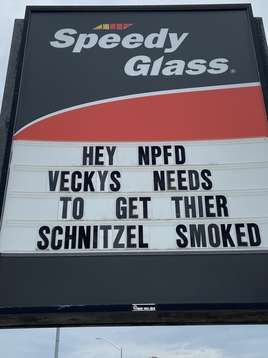 1017theOne's tweet photo. Things are getting heated with Speedy Glass and Dairy Queen.

#theonesignwar #signwars #listowel #supportlocal #shoplocal https://t.co/OSQ35OkmAy