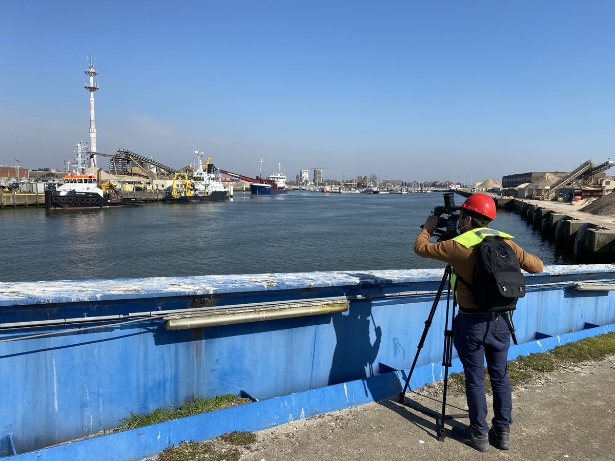 Great day filming @PECS_proj footage of the pilot demo's in @havenoostende  Stay tuned for all of our demo videos soon!
#sustainableports #energyefficiency
#demonstration
@Interreg2Seas 
@kamejaman