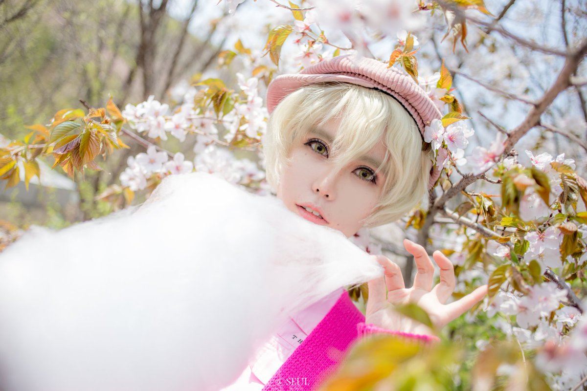 Engine_cos's tweet photo. 컨셉촬영
-BTS - 작은 것들을 위한 시-

Photo by. 슬님🌸 @seul_jubi 

모든 게 궁금해 How’s your day🌸
뭐가 널 행복하게 하는지🌸

#conceptphoto
#protait #작은시 #솜사탕 https://t.co/HXf8RsQKu5
