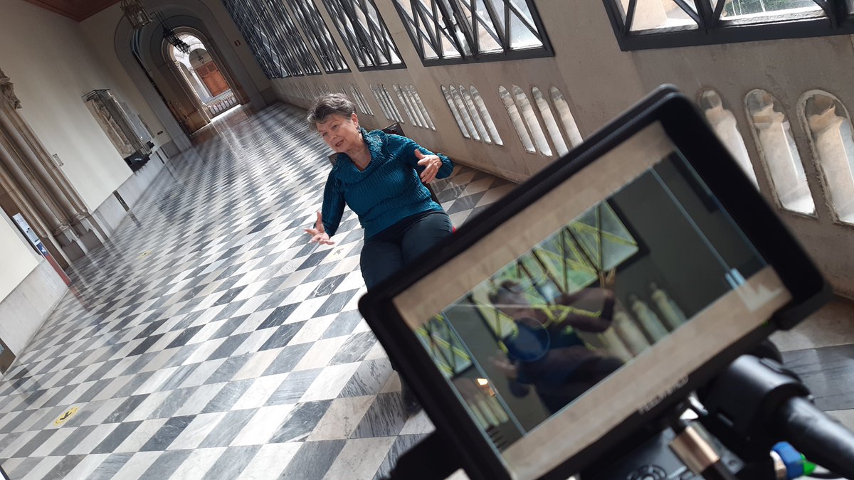 PatriarcadoDocu's tweet photo. Un placer compartir experiencias con @marina68marina  en el maravilloso marco de la @UniBarcelona . Un nuevo rodaje de @PatriarcadoDocu seguimos...  #ViolenciaMachista #Igualdad https://t.co/g9HLzWISWa