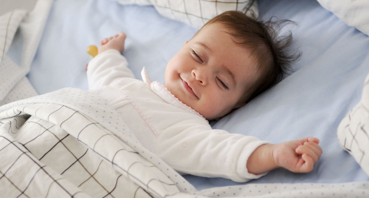 babyeblog's tweet photo. Top tips from a sleep expert to help your baby sleep better, see our website for article, linkinbio https://t.co/NNHaiCCjIU #babye #babyeblog #mumandbaby #mama #nurseryaccessories #pregnancy #newmums #newparents https://t.co/BpSdZH35gq