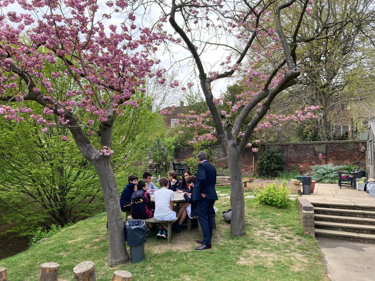 Lovely to host the Green Impact Working Group's Achievement Award tea party, and congratulations to them for being shortlisted by Global Action Plan for an award in the Sustainable School of the Year category <a href="/UCSHampstead/">UCS Hampstead</a> #worldearthday