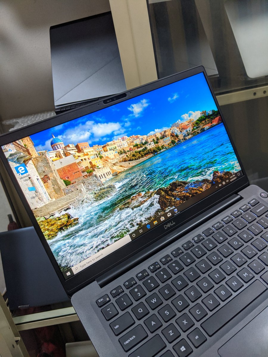 TechVisorNG's tweet image. Dell latitude 7400

Intel Core i5 - 8365U
256 SSD Storage
8G Ram
14 inches Full HD

#260k

Wizkid Aisha Buhari Remi Tinubu CCTV