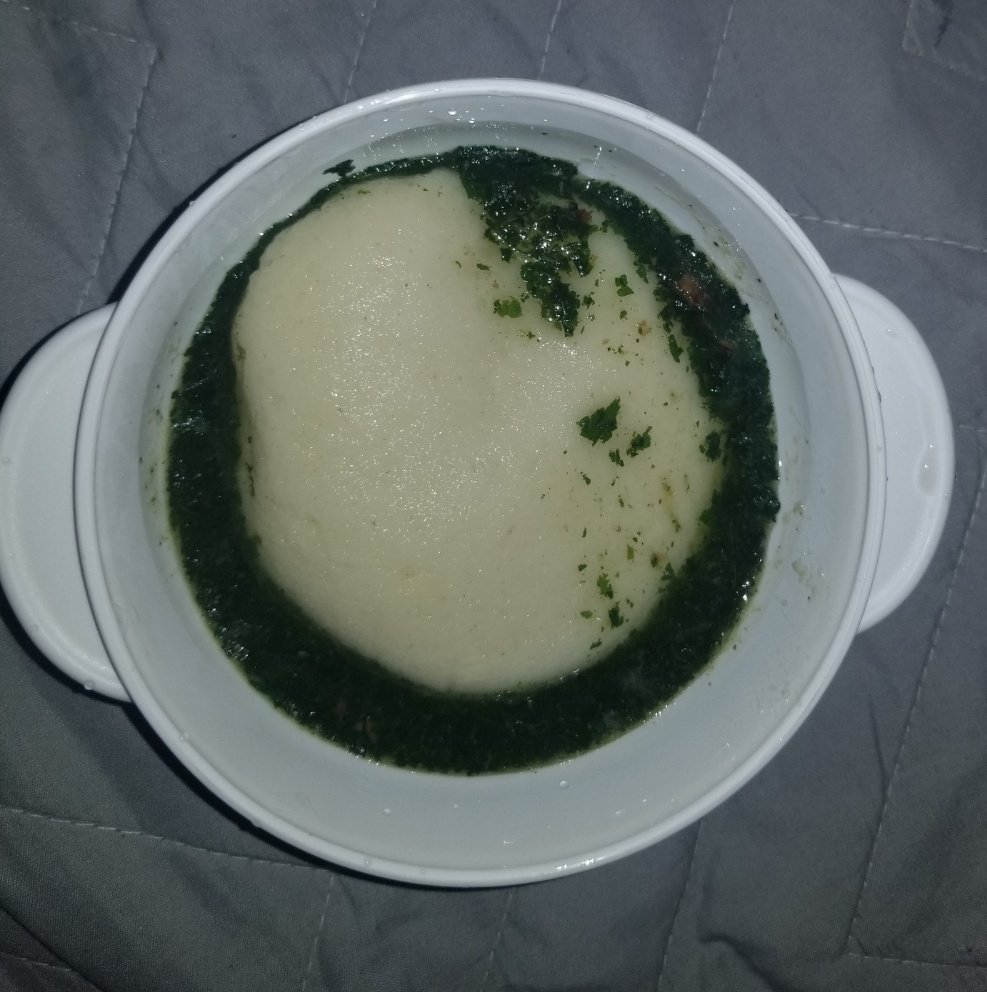 MujidatAmusa's tweet image. How we started vs how it ended. He had to bath with the whole soup🤦‍♀️
It's his innocent look for me🤣