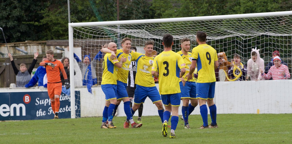 🗓 | On This Day: 28th April 2018. The Peacocks beat Cinderford Town 3-2 on the final day of the Southern League Division One South &amp; West season. Goals from Matt Wright and Dan Sullivan ensured the Peacocks went the whole season unbeaten on the road. #UpThePeacocks