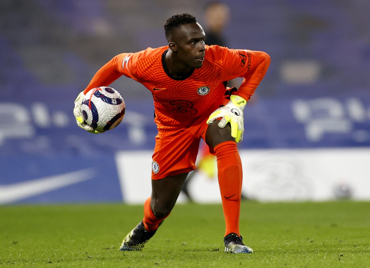 sportbible's tweet image. -Unemployed at 23.
-First professional contract in Ligue 2 at 24.
-Promoted to Ligue 1 at 26.
-8th place finish with newly-promoted Reims at 27.

Six years after being without a club and on benefits, Edouard Mendy played in a Champions League semi-final 👏❤️
