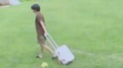 #ArmysGoingToJailParty

Hapishaneye             İnternetin 
gitmeye                       olmadığını 
karar veriyorum          öğreniyorum