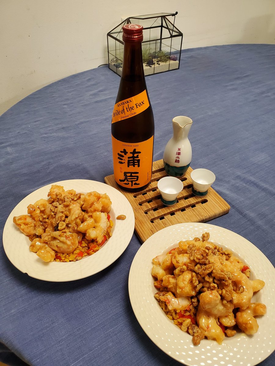 ChallengingFox's tweet photo. #tippsysake Kanbara “Bride of the Fox” paired with my first attempt at home made honey walnut shrimp. Turned out very well! This sake has a clarity to it that experienced and new drinkers are likely to enjoy. https://t.co/NA7Fv0IKzF