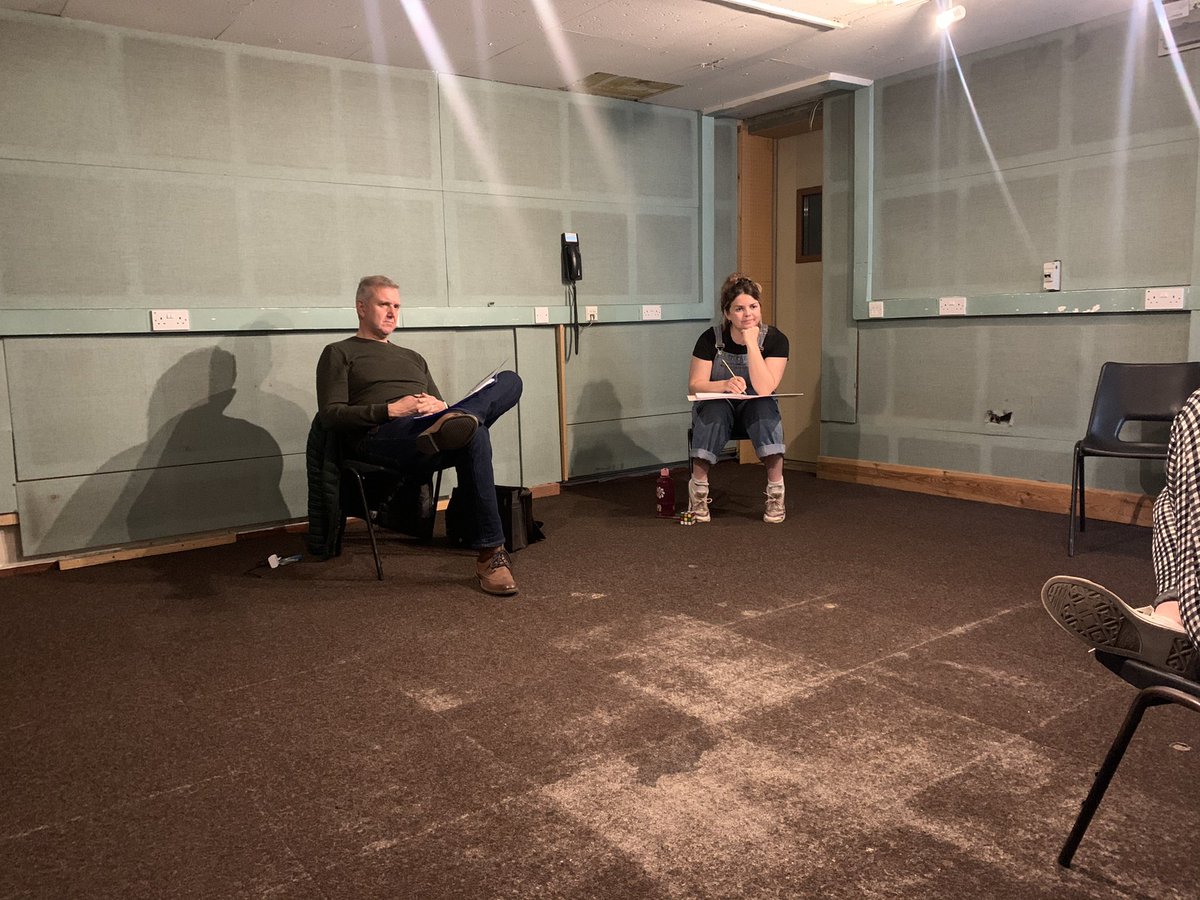 2 actors, in a studio, listening to a playwright answer questions about their characters, with a 2 week R&amp;D sprawled ahead of them. 

🐠💫magical💫🐠 

#actors #rehearsal #theatre #fringetheatre #studio #comedy #justwobbleon