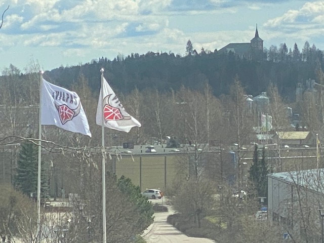 Salossa on tänään liputuspäivä! <a href="/SaloIoTCampus/">Salo IoT Campus</a> @VilpasVikings