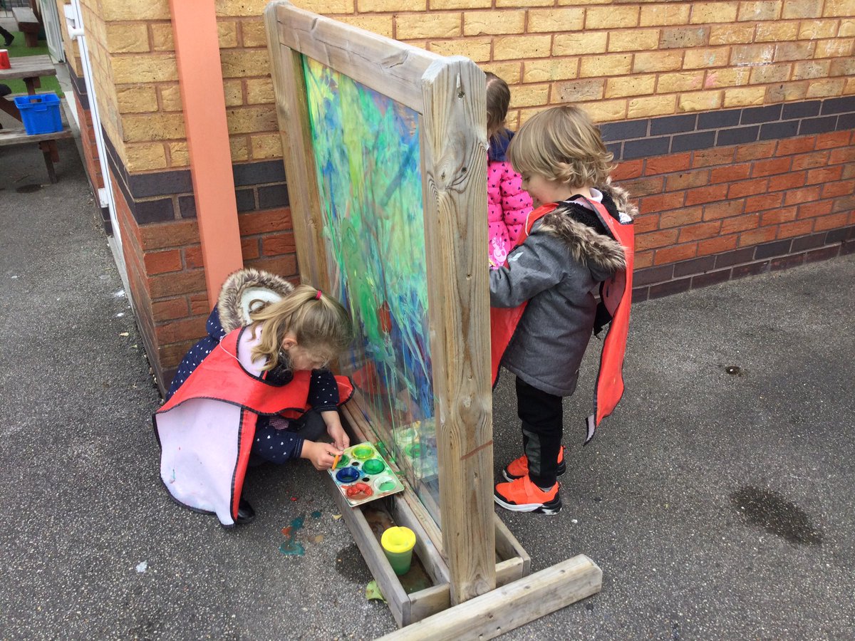 WMPrimaryF2's tweet image. Fun outdoors. #PlayingAndLearningTogether