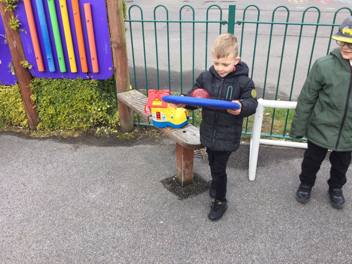 WMPrimaryF2's tweet image. Fun outdoors. #PlayingAndLearningTogether