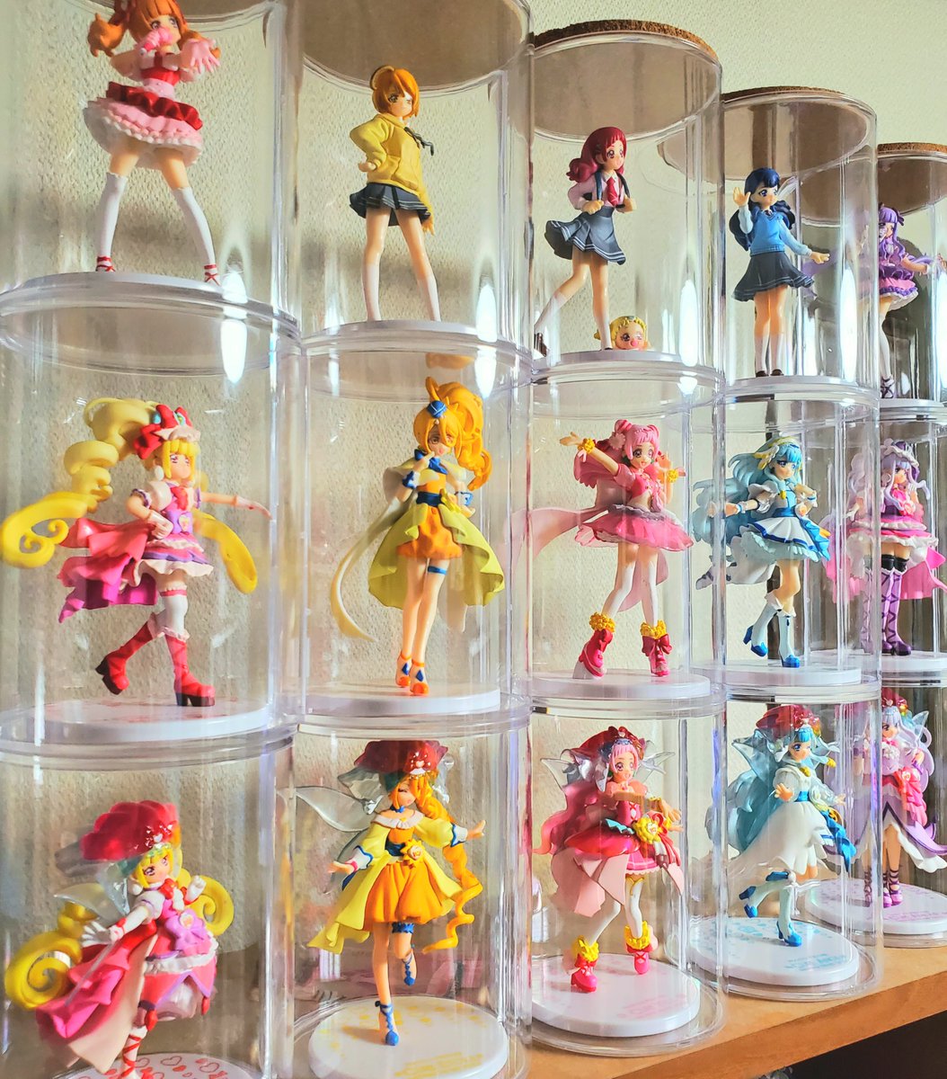 プリキュアのキューティーフィギュアを飾るなら ダイソーの円柱コレクションケースなどオススメですぞ