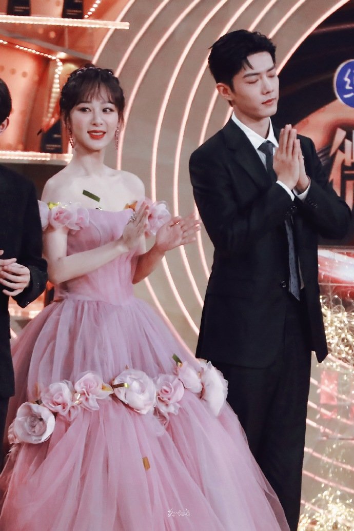 xzTheatreActor's tweet photo. Oath of Love pls come home or give us some new content🙏. Until when should I feed on Xiao Zhan and Yang Zi's award show content https://t.co/tenER7FG8e