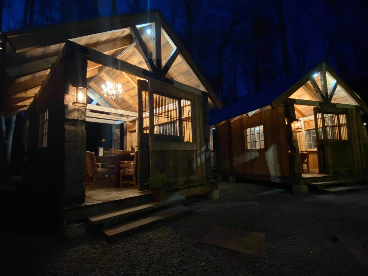 Magical evening in Grant's Woods last night. 💫 We open back up for private dining this weekend! 

#thesettlersinn #historichotel #stayselect #discovernepa <a href="/SettlersHospGrp/">SettlersHospitality</a> #poconoproud #poconomtns #spring #springitonpa #visitpa #outdoordining #privatedining #hawleypa