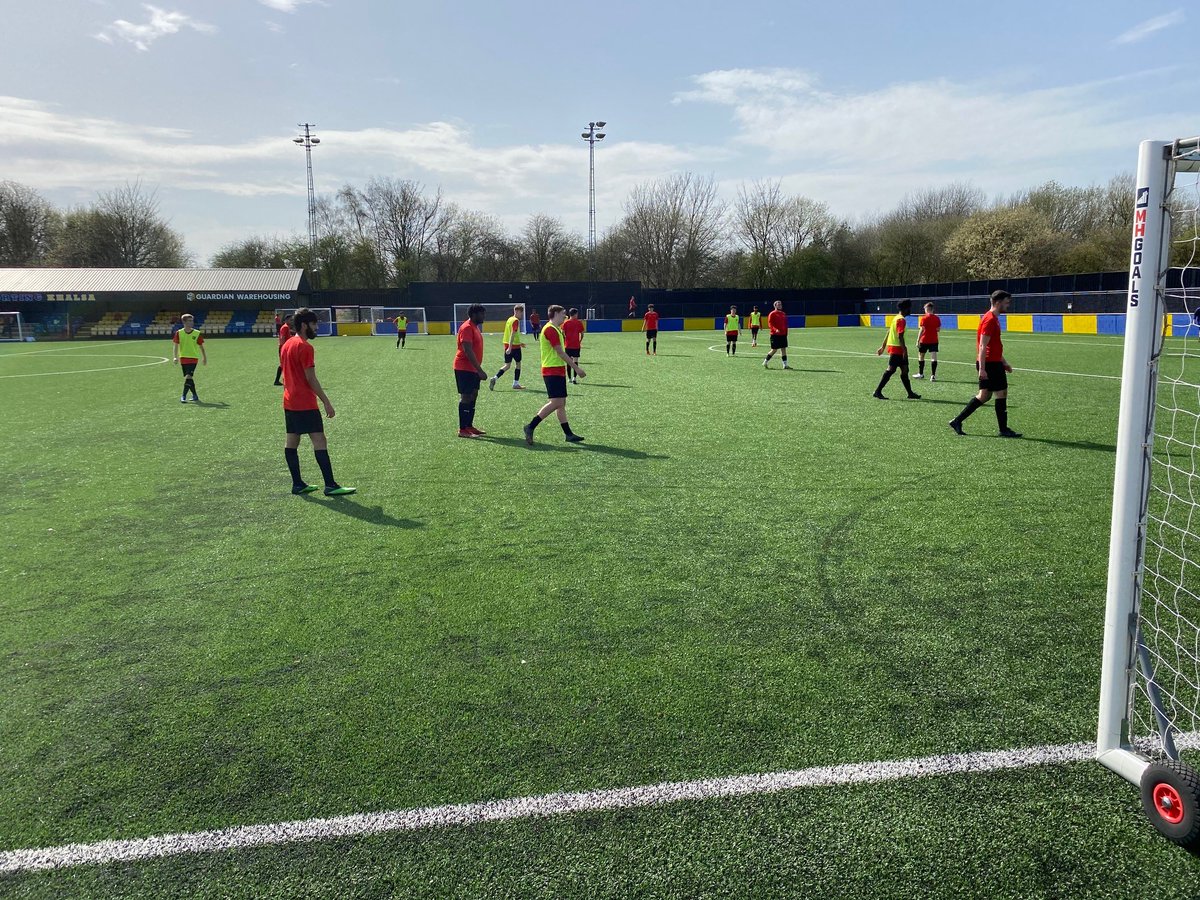 Walsall_College's tweet photo. Trials will take place on Wednesday 12th May between 4.30pm – 6pm at @KhalsaYouth for any student considering joining us in September on a sport course/football academy. Email robinjohnson@walsallcollege.ac.uk to book your place. https://t.co/oiD2lDnAAo
