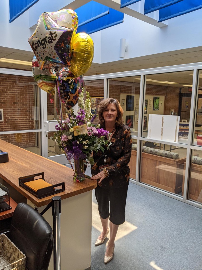 Congratulations to Beth Morton!! A Washington Post Principal of Excellence for Calvert County Public Schools 2021.