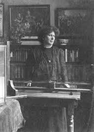 electricvoice's tweet photo. #BOTD 1854 Hertha Ayrton #Physicist #Engineer #Inventor
#Portsmouth. Invented The Flapper Fan which directed gas away from the trenches in WW1 More at https://t.co/2odxrzKpEZ #womensstories #musichistory #MinervaScientifica https://t.co/pPv7oM7HR8