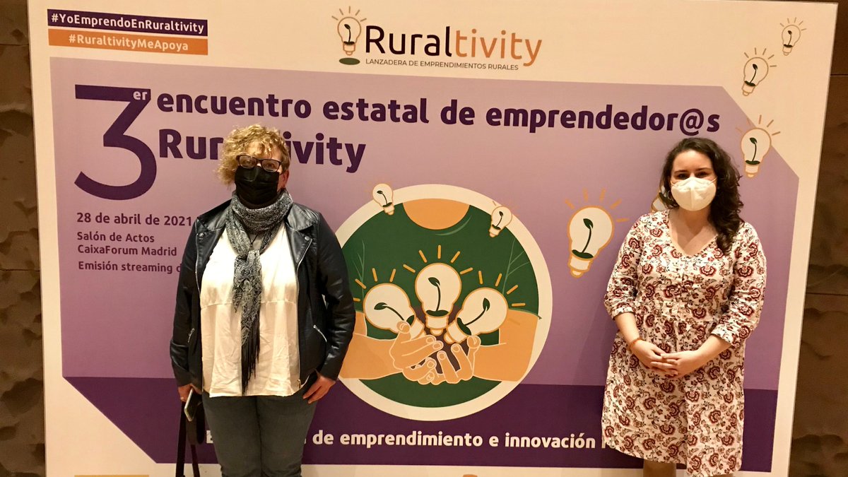 Son #mujeres con ideas que pueden dinamizar el medio #rural. 
Con #Ruraltivity, <a href="/fademur/">FADEMUR</a> les ofrece apoyo, contacto entre ellas, formación empresarial y en comunicación y ayuda con la burocracia. 
Así nos lo han contado Esther y Lola hoy en <a href="/radio5_rne/">Radio 5</a>👇
🔊rtve.es/a/5890284