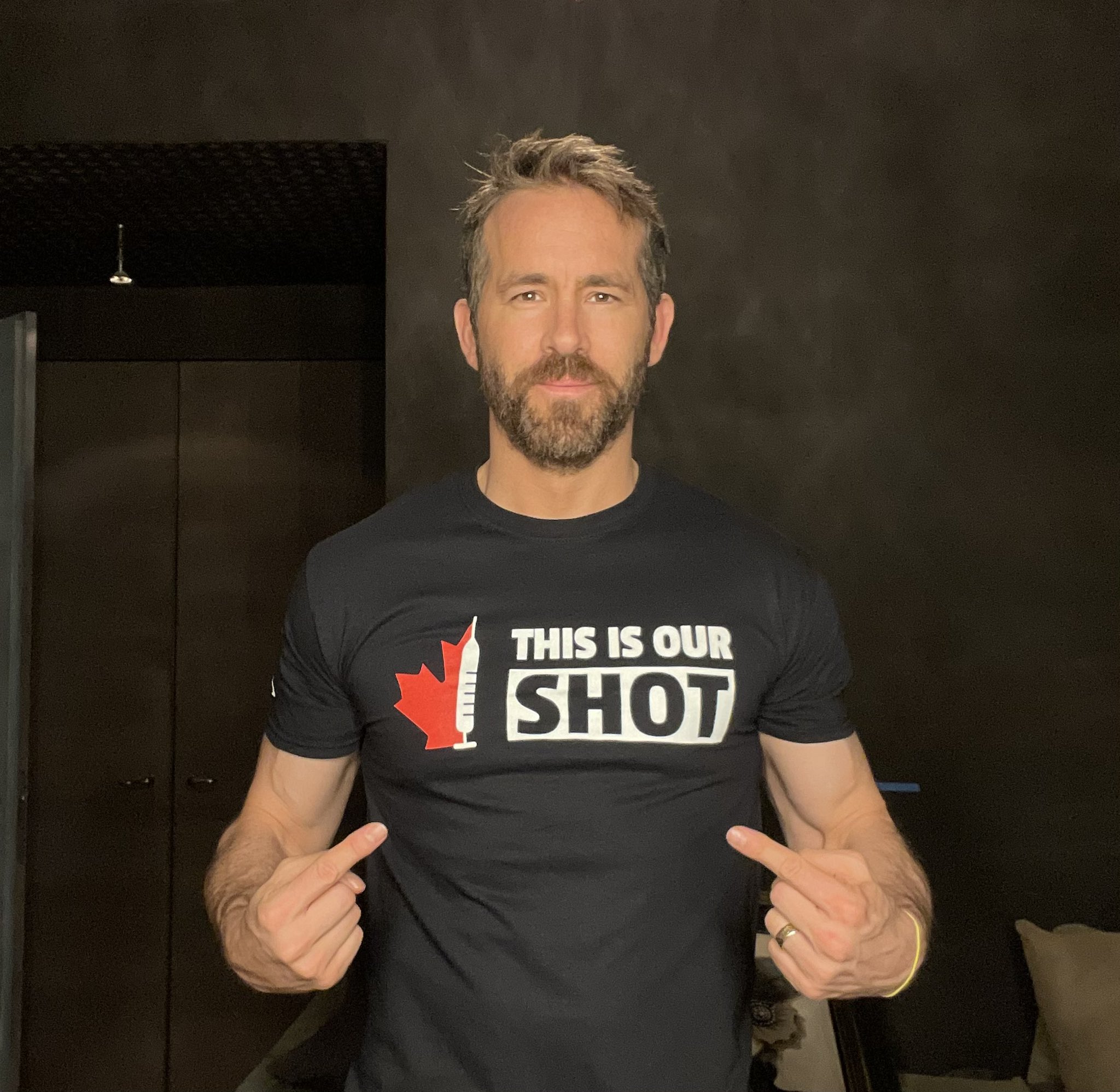 Ryan Reynolds on X: Finally got my #ThisIsOurShotCA t-shirt. Matching room  not included. @thisisourshotca 🇨🇦 🇨🇦  / X