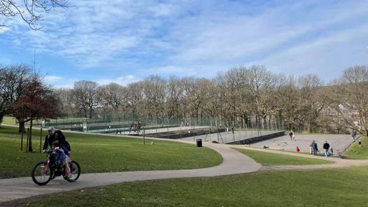friendsofbing's tweet image. 📣 Local #Sheffield businesses, would you like to contribute to improving Bingham Park's old tennis courts to benefit the local community and visitors?

Find out more about how you can help here: crowdfunder.co.uk/make-bingham-p…

@HelpSheffield #SheffieldIsSuper #SheffieldBusiness