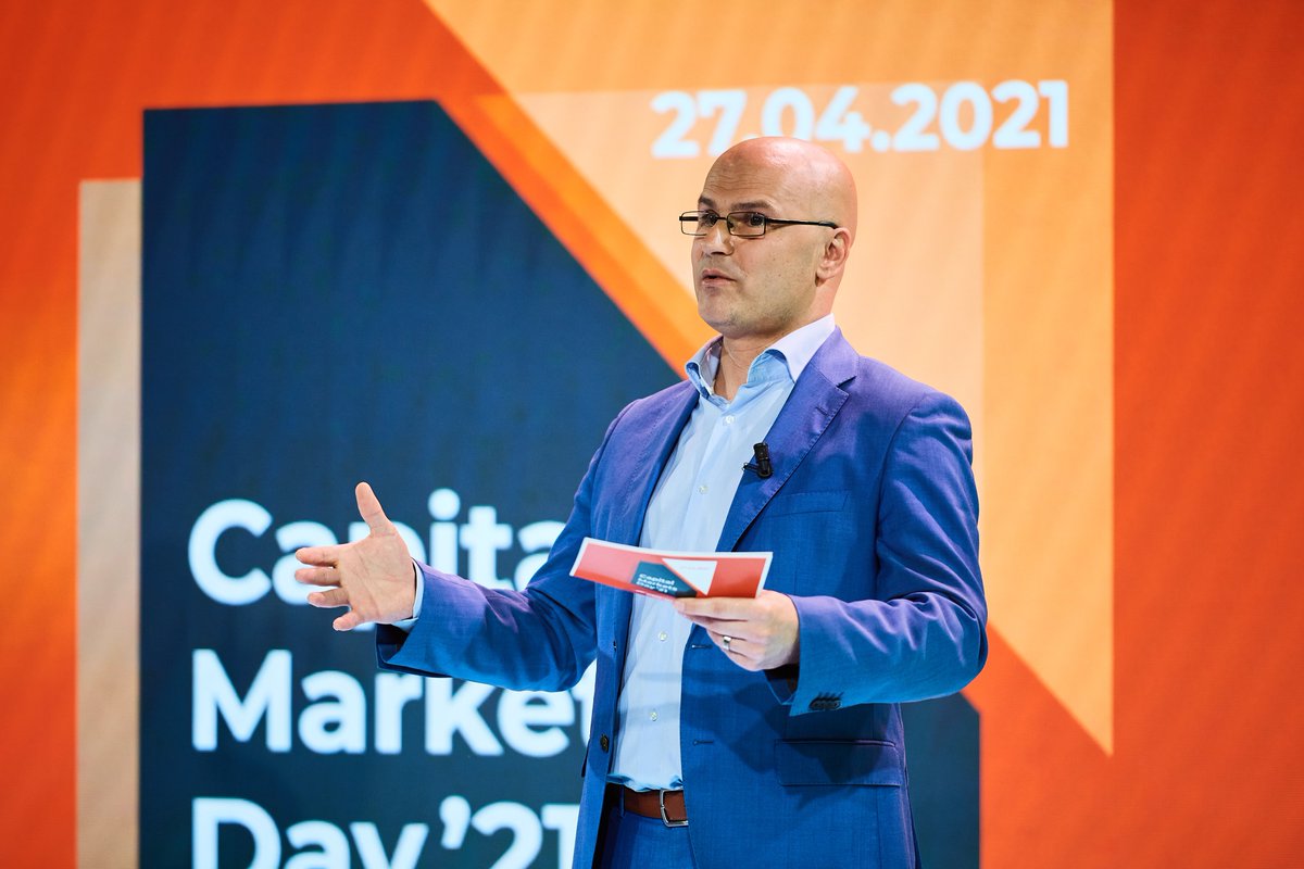 eliacorporate's tweet photo. #CapitalMarketsDay | Watch the full event video online! Yesterday, On 27 April #EliaGroup organized its first Capital Markets Day, a two-and-a-half-hour virtual event on the Group's #offshore and #sustainability strategies. 
📽️👉https://t.co/3moG8HExvV https://t.co/NbGOQbxHJi