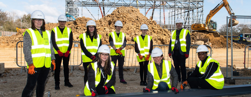 ATVToday's tweet image. Elstree &amp;amp; Borehamwood film and TV heritage to be part of Sky Studios and Elstree Screen Arts Academy project; atvtoday.co.uk/172307-sky/ #SkyStudiosElstree