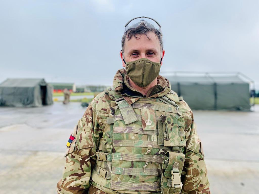 The Group is made up of 17 surgical team members: 5 consultants, 3 nurses, 3 theatre technicians, a radiographer, a biomedical scientist, 3 trauma medics and Simon - the OC.He’s got 28 years of experience in the Army, including 9 operational tours.7/11