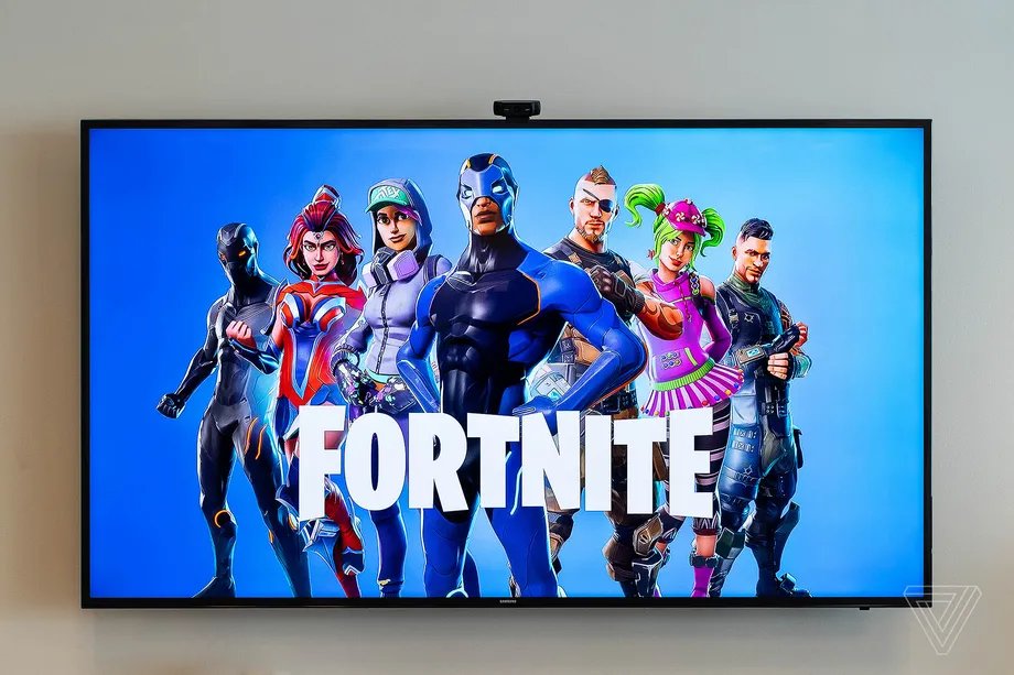 Tom Warren on X: Fortnite is arriving on Xbox Cloud Gaming today! 🎮☁️  iPhone and iPad owners can play Fortnite free and no sub needed. It's the  first free-to-play game on xCloud