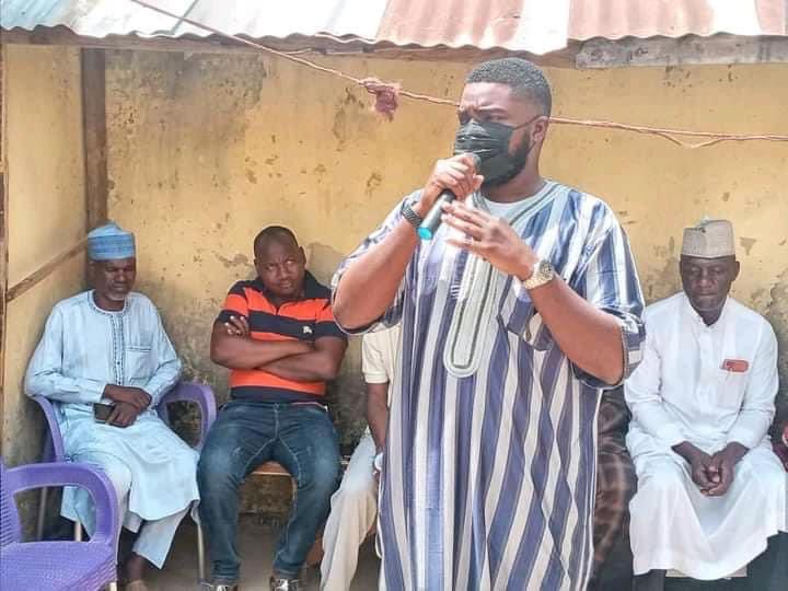 All politics is indeed LOCAL! 

All hands on deck as we wind down in 7 days till the primary elections. 

#Baloni21