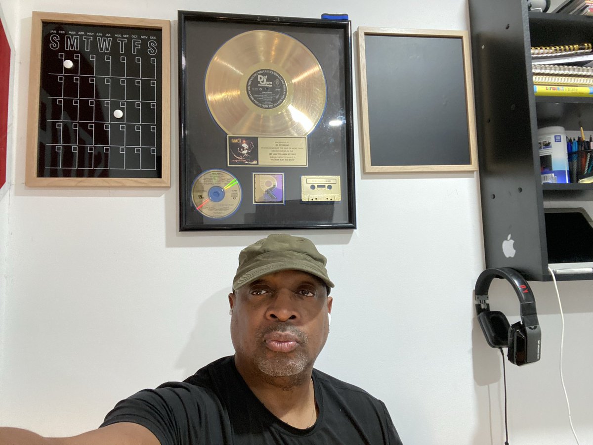 Chuck D tweet media