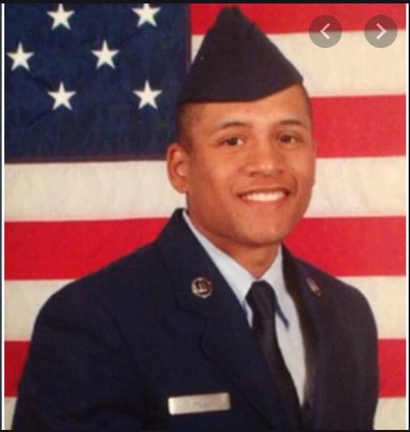 30. Anthony Hill, age 26, died Mar. 9, 2015A veteran, suffered from PTSD & had a bipolar diagnosis. Having a mental health crisis at his apartment, he was naked & unarmed, acting erratic. A woman called for med attn, but cops arrived & shot him.  #anthonyhill  #sayhisname