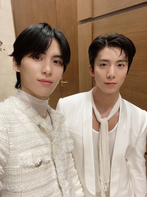 sf9 pics that makes me cry at night - a very long thread ;