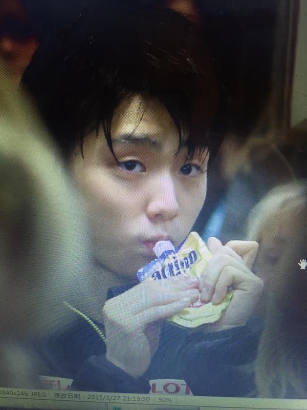 teen yuzu drinking his juice is what we need in life but all I can look is his puffy cheeks