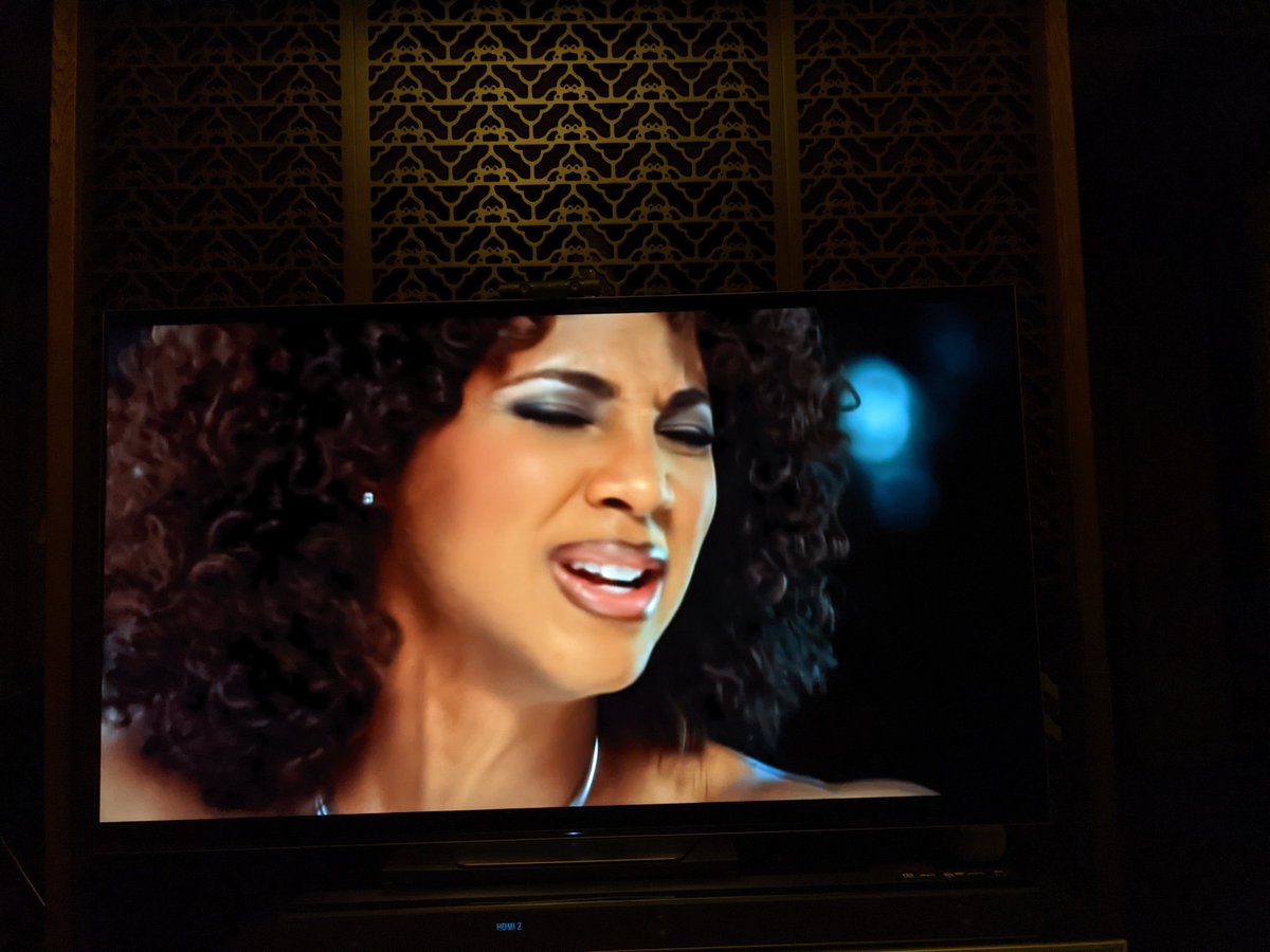 willsonlee's tweet image. Big news! Our queen @tonibraxton just updated videos of Unbreak My Heart and You're Making Me High to HD quality on YouTube!!! What a surprise gift for tigers!