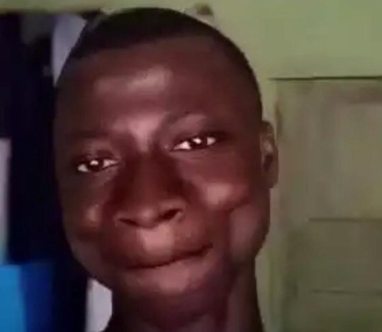 DanelvisK's tweet photo. Acha nikwambie ii stori na usicheke.
Me:👇 https://t.co/sgcRv5FWYL