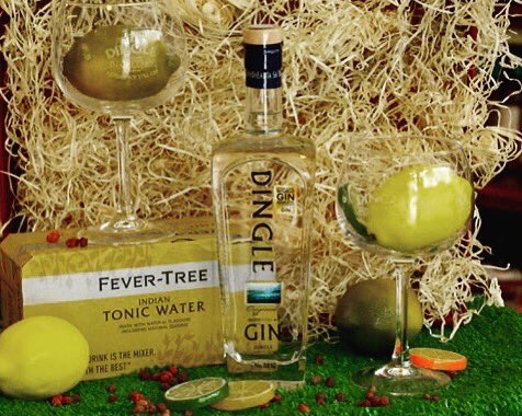 martinsfairview's tweet photo. Check out our range of Irish Gin Hampers available. So many to choose from... A perfect gift idea or just a treat for yourself! Sure why not? 

https://t.co/lWllRbAL9B

#martinsofflicence #irishgin #ginhamper #ginandtonic #bubbleglass #getyourginon https://t.co/Y6pjjxSCcS