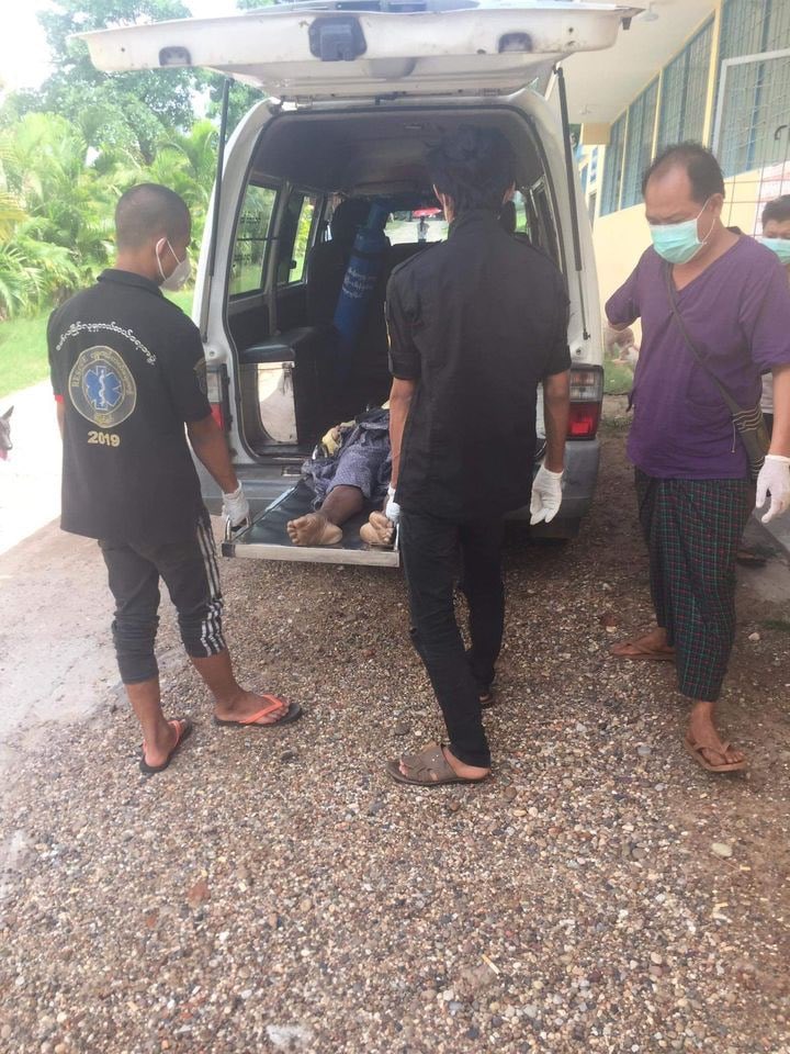 HarperHMA's tweet photo. Tw // Death Mawlamyaing: Decayed deadbody of U MyoAung was found at the wood behind Mawlamyaing airport today. He was missing since 2 days ago. As Terrorists started arbitrary abduction, similar cases have been happing. #WhatsHappeningInMyanmar #Apr28Coup https://t.co/N5xKLZkEVd https://t.co/9gI0YCQRbX