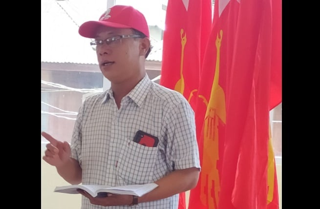1/2
In Mogok,Military terrorists abducted the NLD party member, U Ko Ko Oo after intruding his house today, on Apr 28.Likewise, they also tried to abduct CDM teacher, however, they didn't find her. So, they abducted her mother and brother instead.
#WhatsHappeningInMyanmar