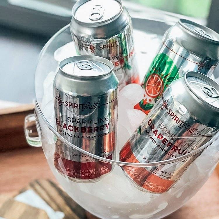 RingComm's tweet image. Showing a student how to schedule posts.