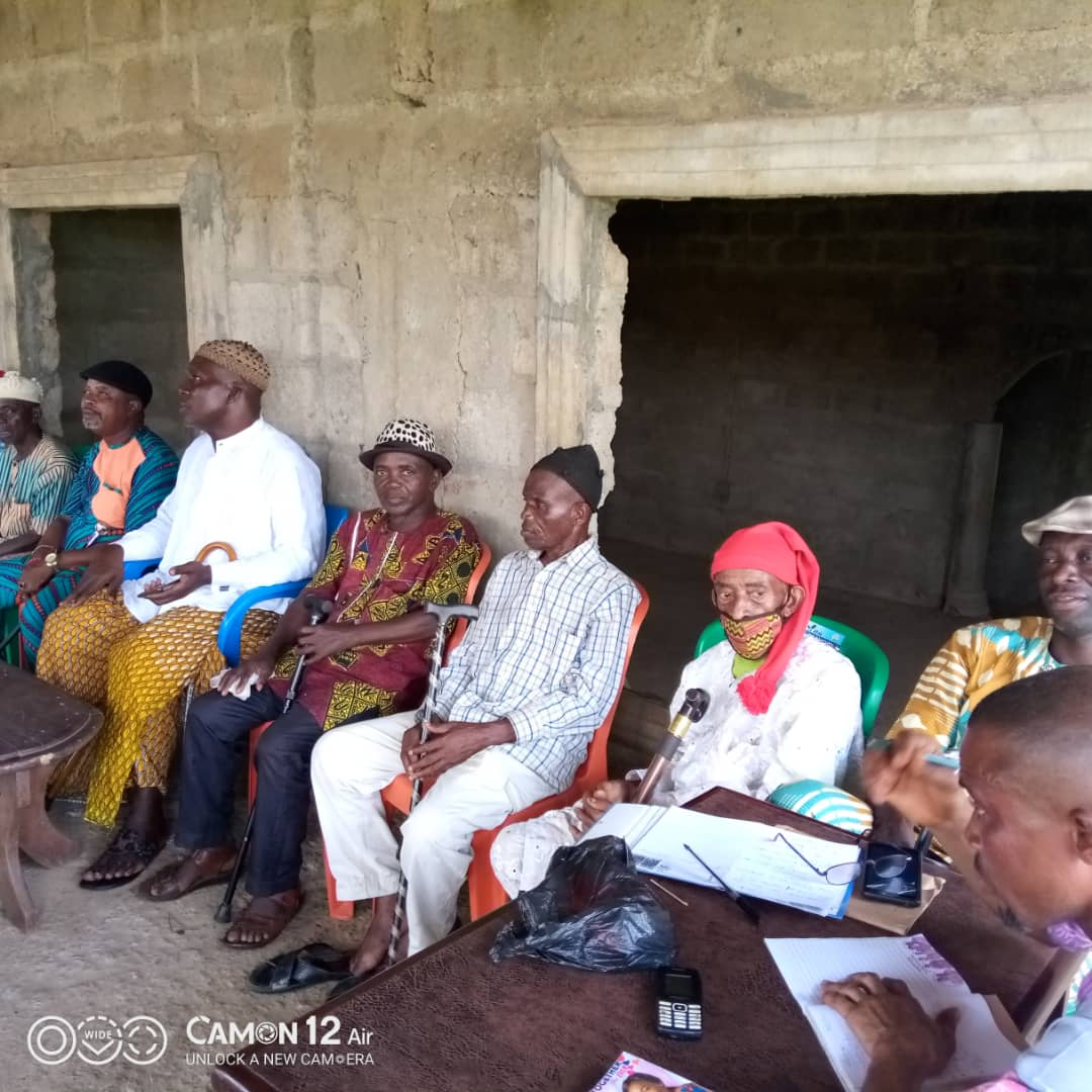 #MNTE
#Akamkpa
As vaccination deh go on for one area, sensitization deh follow go on for other areas.
We deh cross water go Communities to see say our women hear the news about this #Tetanus Vaccination weh deh free for women between 15-49 years.
Tetanus deh kill people like fowl