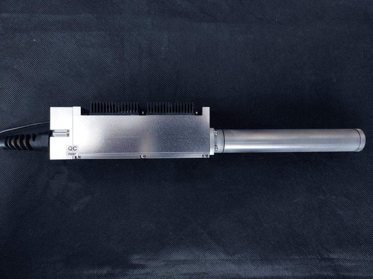 reangeorge's tweet image. Endurance new optical system for 4 / 10 watt DPSS laser modules.

Now different lens can be installed.
Variable laser beam spot (20-100 uM) and variable focus depth (1-25 mm)

Learn more about Endurance 4 watt DPSS endurance-lasers.com/products/copy-…

#dpss #dpssl #diodepumped #solid